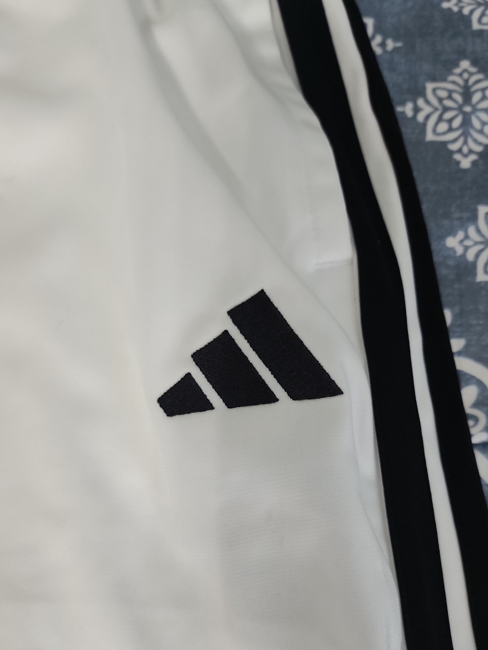 Adidas Size LargevWhite Track Pants with Black Stripes - Athletic Bottoms - Picture 2 of 7